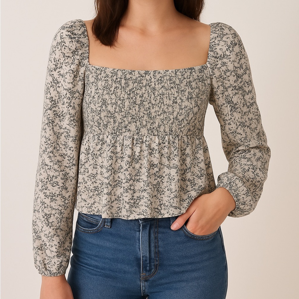 American Eagle Outfitters Black and White Floral Blouse